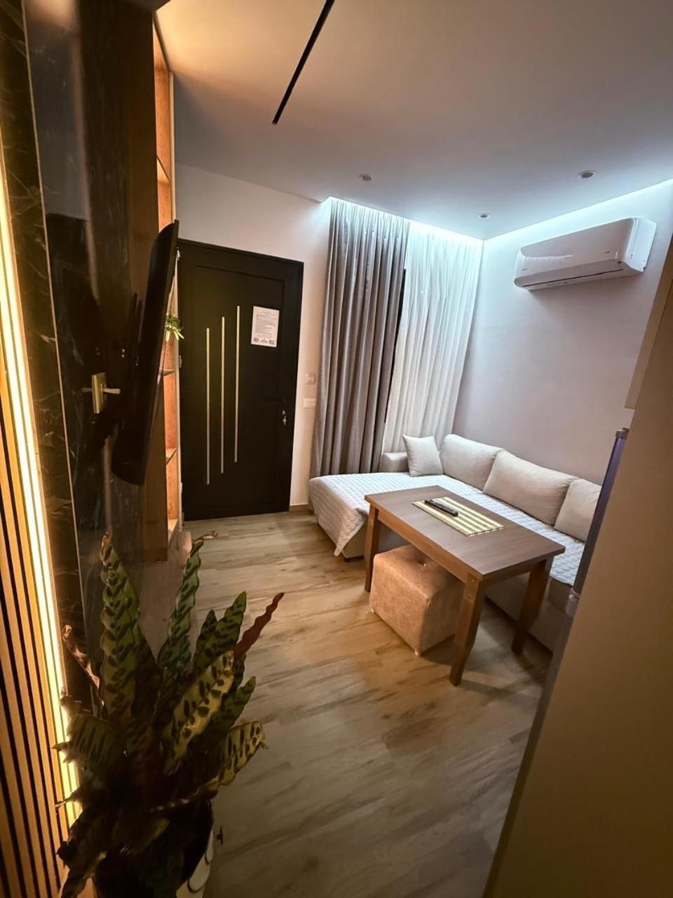 Dida Luxury * Vlorë
