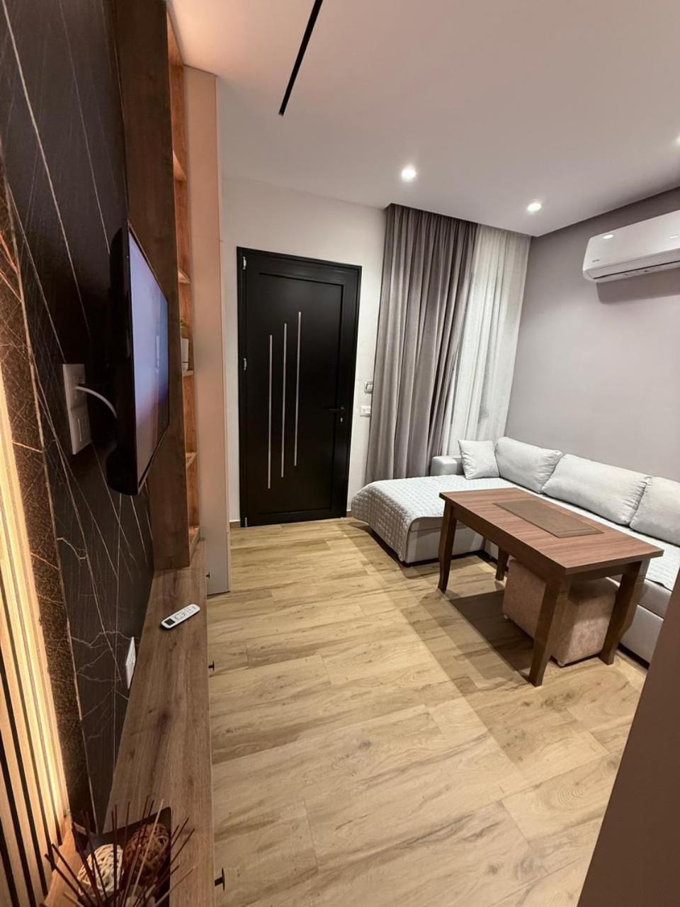 Dida Luxury * Vlorë